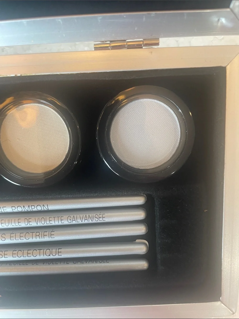 Nicole Miller pallette five fragrance powders and brush brushes new